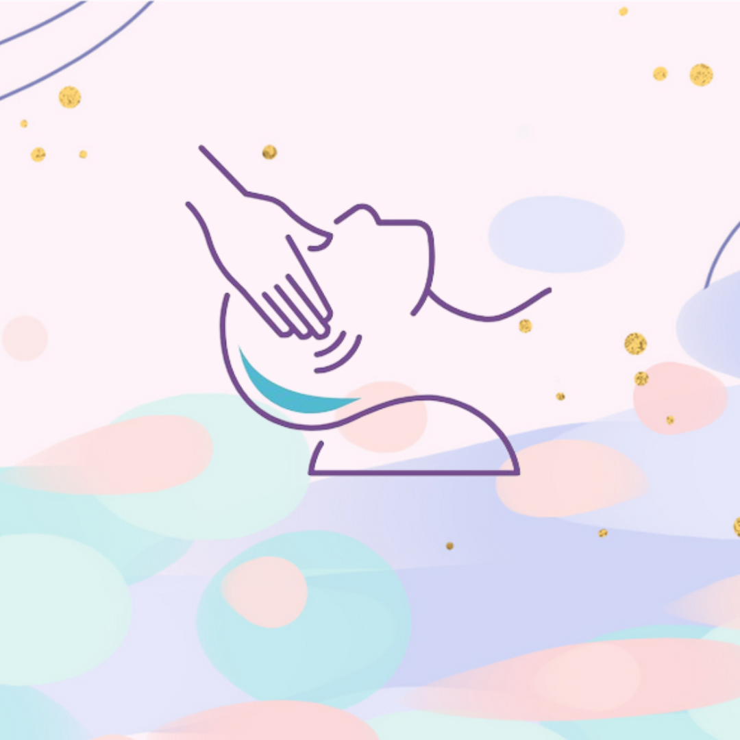 Logo osteopatia. In primo piano una testa appoggiata su un cuscino e una mano che la massaggia. Lo sfondo è composto da dei cerchi  e ovali multicolore.